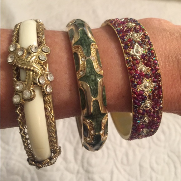 Bracelets - Picture 2 of 6